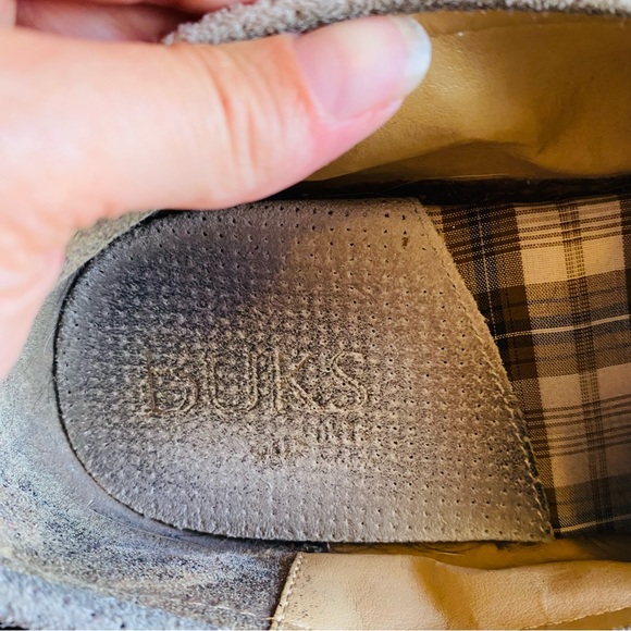 BUKS BY WALKOVER Light Gray Perforated Loafers - Picture 7 of 8